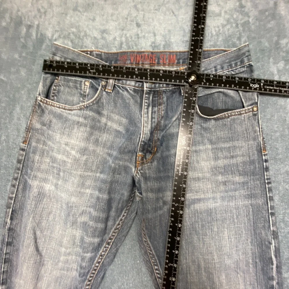 Vintage Lee Jeans Mens 34x31 Blue Denim Everyday Wear Travel Slim Fit Distressed